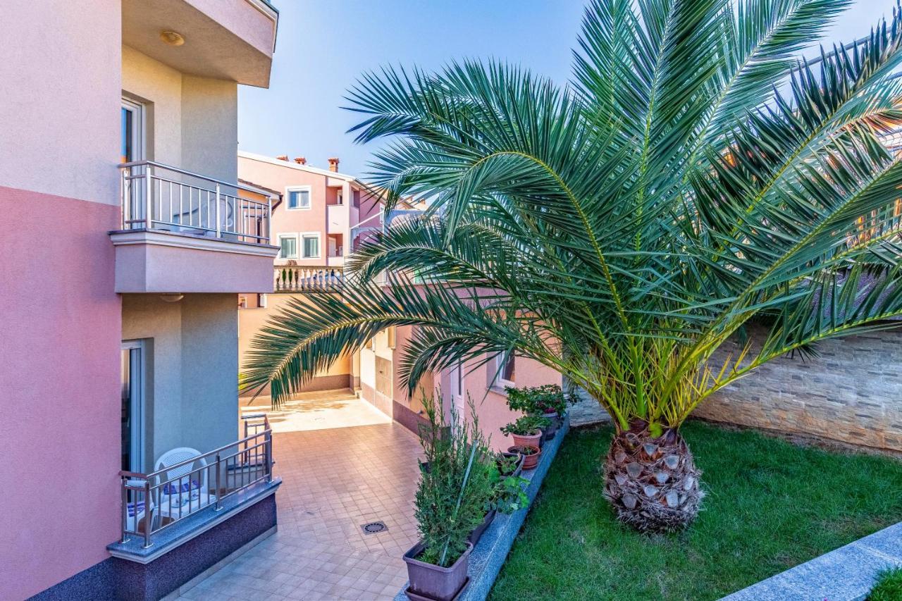 Istriensonne - Apartments Veruda Mit Grillterrasse Пула Экстерьер фото