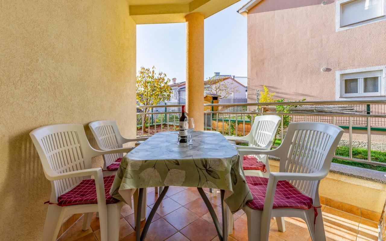 Istriensonne - Apartments Veruda Mit Grillterrasse Пула Экстерьер фото