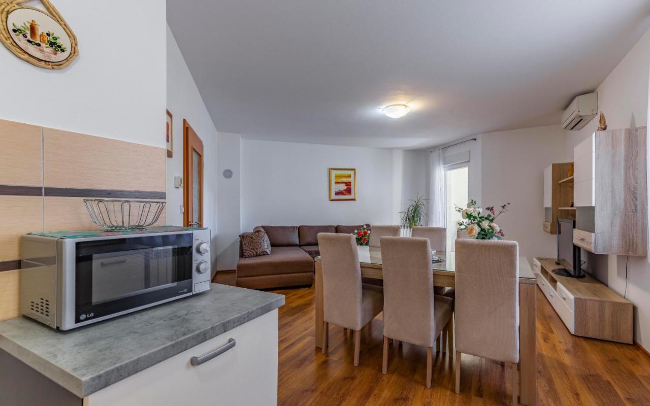 Istriensonne - Apartments Veruda Mit Grillterrasse Пула Экстерьер фото