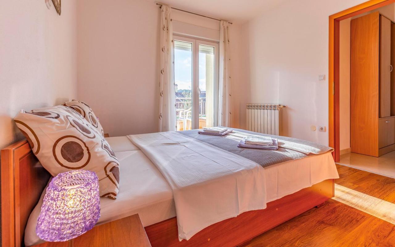 Istriensonne - Apartments Veruda Mit Grillterrasse Пула Экстерьер фото